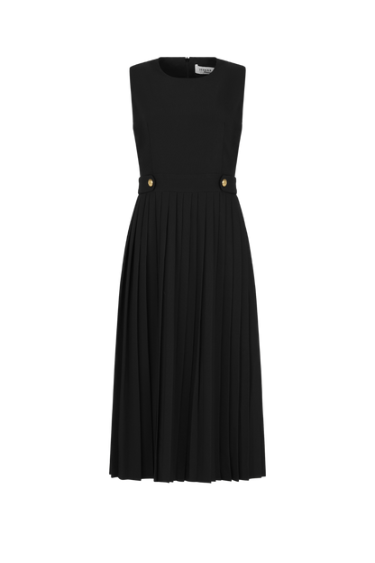 chic size inclusive model wearing JessaKae Presley Dress