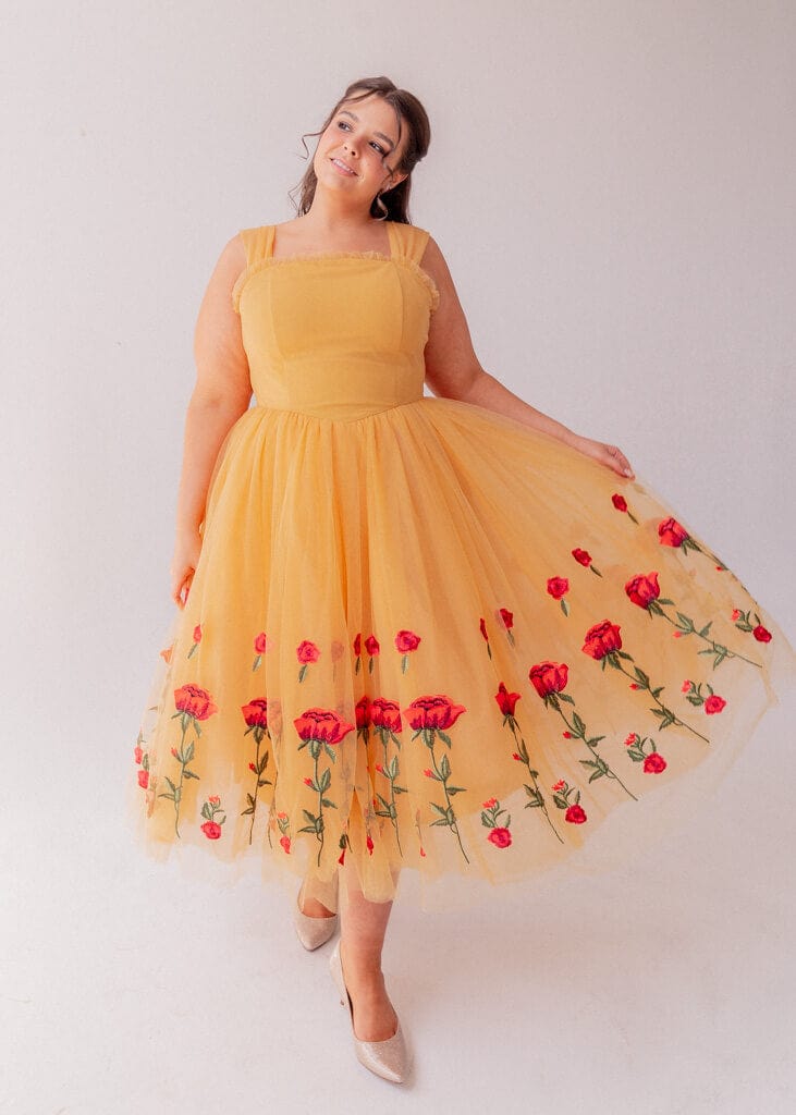 chic size inclusive model wearing JessaKae Belle Dress Dresses Dress_Belle Yellow / L