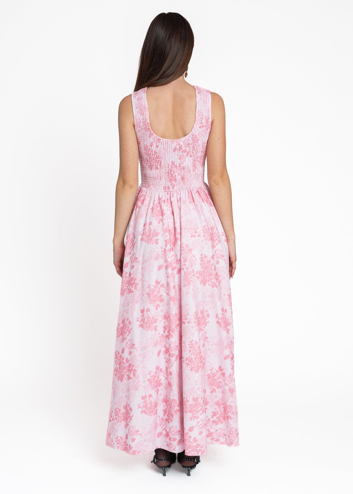 chic size inclusive model wearing JessaKae Camille Smocked Floral Maxi Dress - Pink