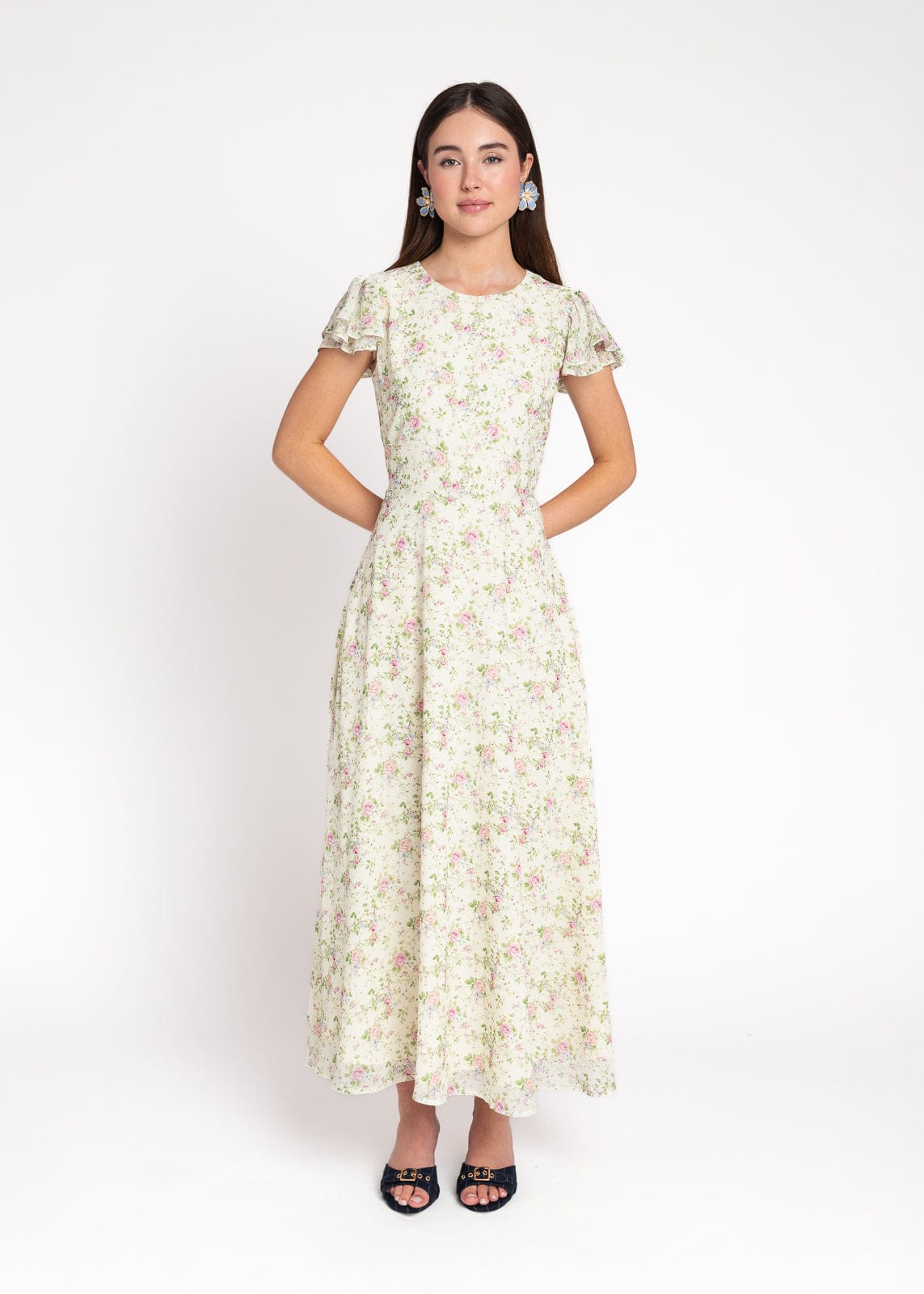 chic size inclusive model wearing JessaKae Elodie A-line Floral Midi Dress - Cream