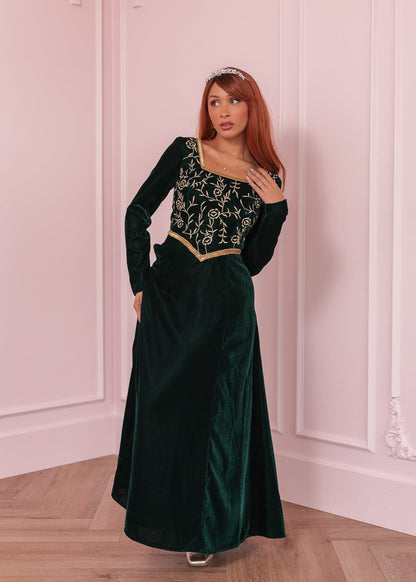 chic size inclusive model wearing JessaKae Fiona Dress