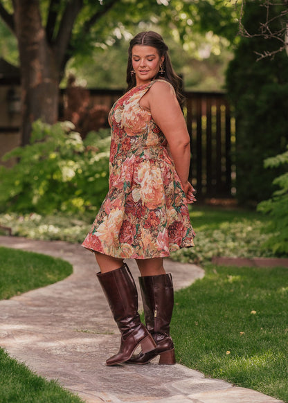 chic size inclusive model wearing JessaKae Hazel Dress