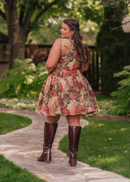 chic size inclusive model wearing JessaKae Hazel Dress