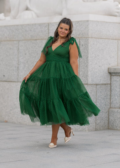chic size inclusive model wearing JessaKae Jeanne Dress