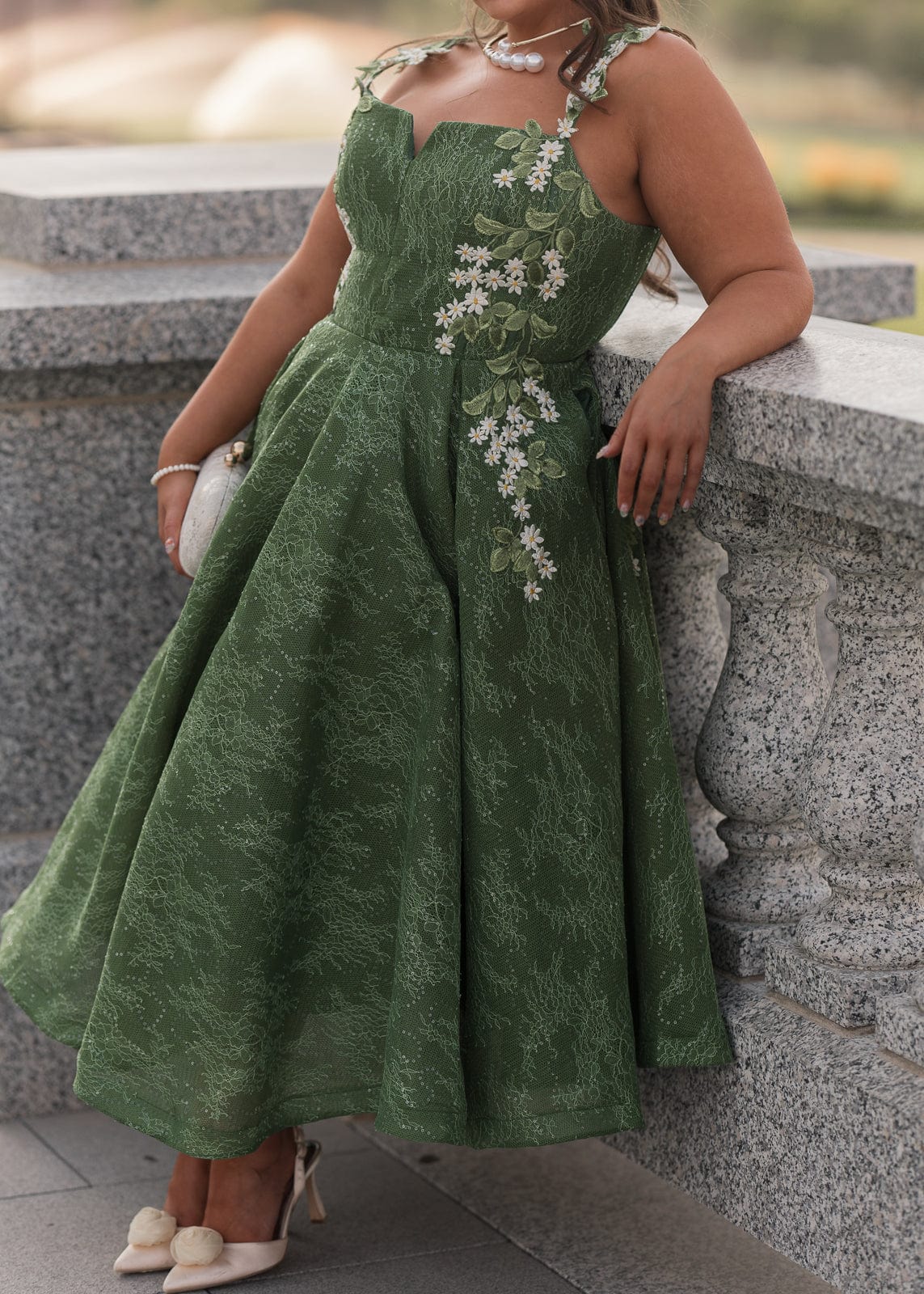 powanto lune peony bouquet dressグリーン BOXWOOD ROSEBUD LACE DRESS — CUCCULELLI SHAHEEN