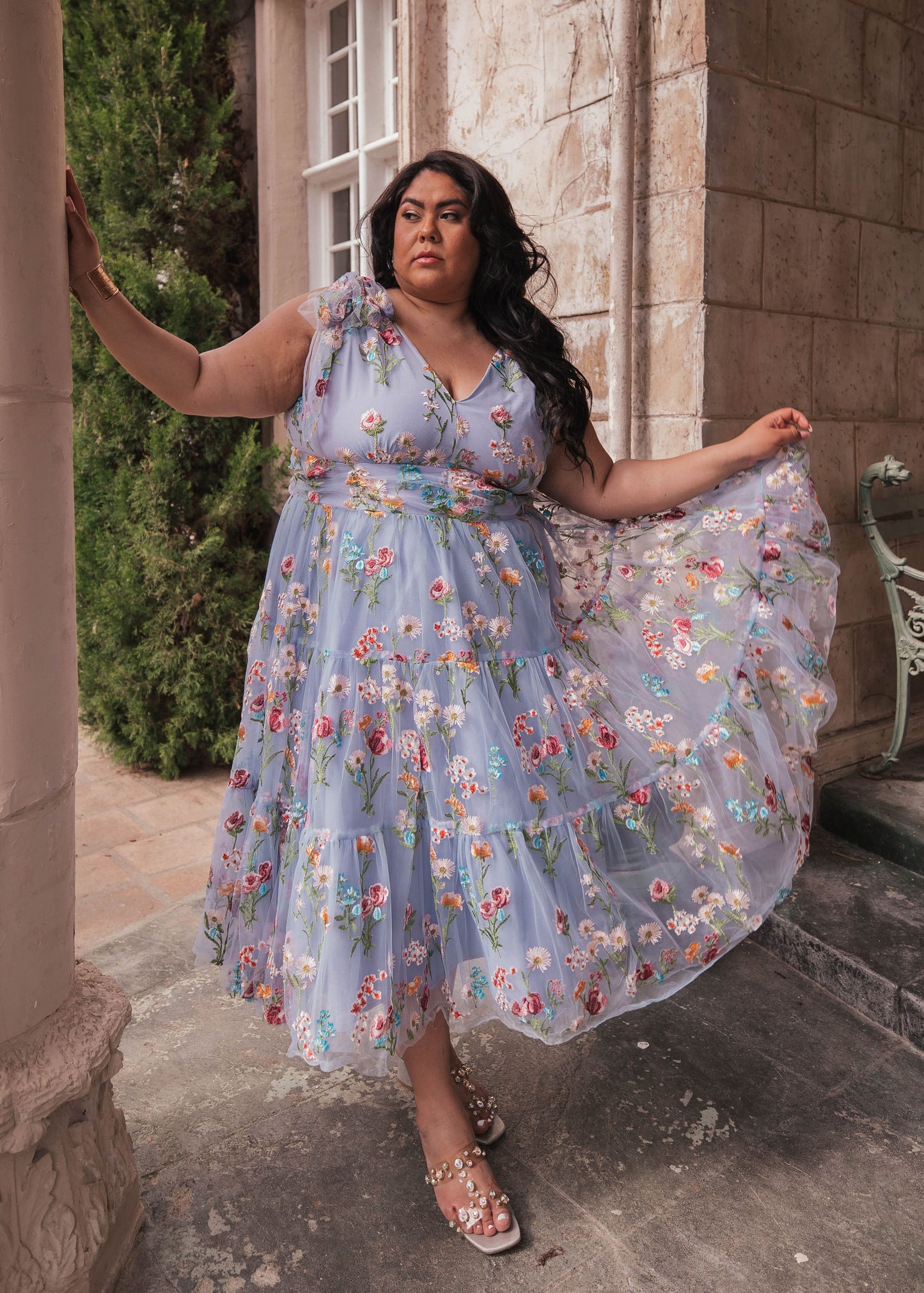 chic size inclusive model wearing JessaKae Margaret Midi Dress_Blue Floral / XXS Dresses