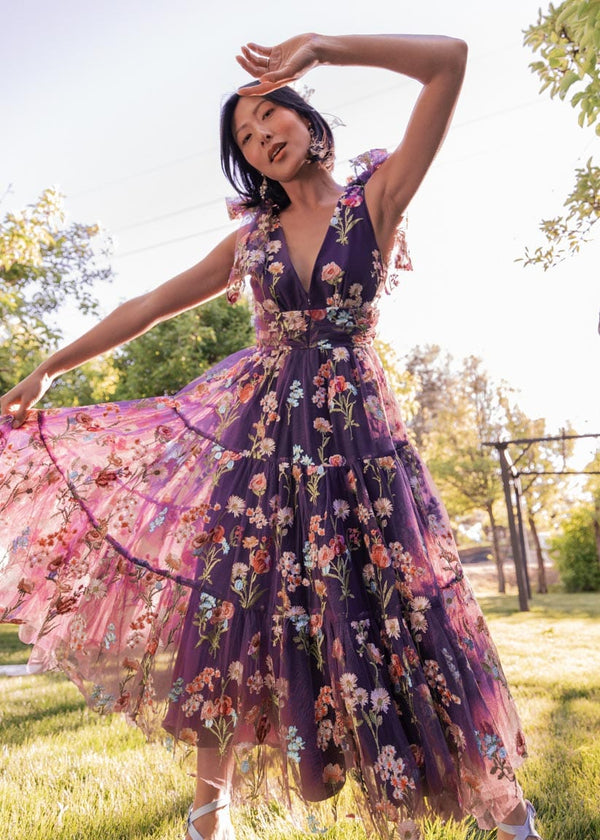chic size inclusive model wearing JessaKae Margaret Midi Dress_Purple Floral / XXS Dresses