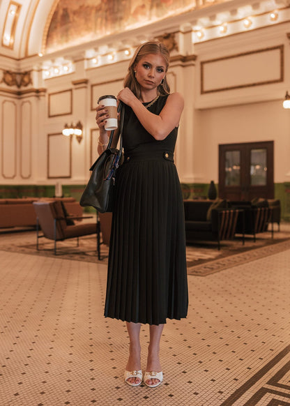 chic size inclusive model wearing JessaKae Presley Dress