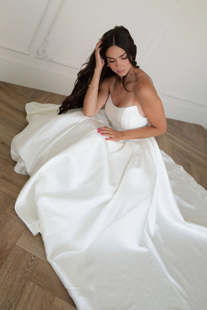 Victoria Wedding Dress