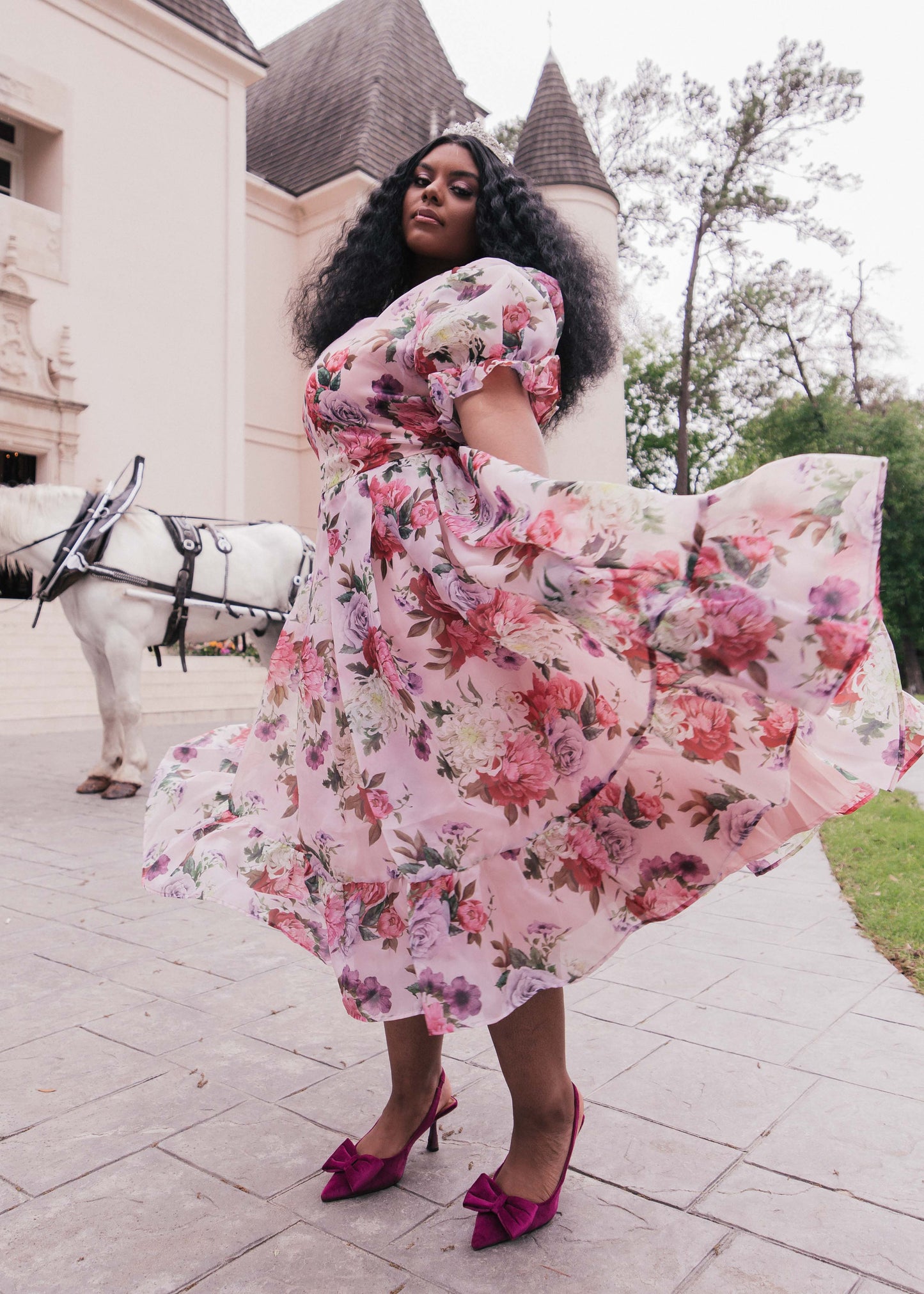 chic size inclusive model wearing JessaKae Amelia Dress_Peach Blossom / 1X Dresses