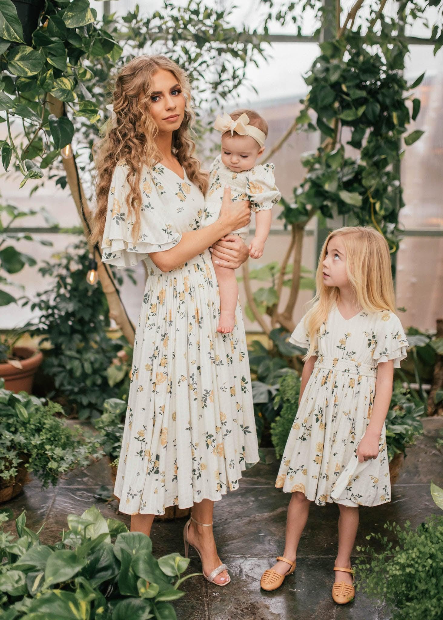 Mommy greatedt daughter matching rompers